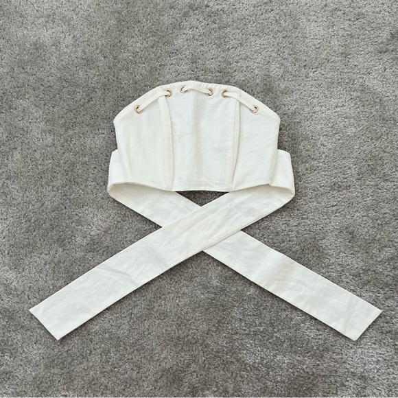 Sabo Skirt Sleeveless White Top - Picture 6 of 12